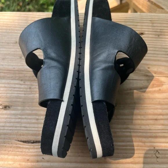 Vince Glyn black slides/sandals - Picture 4 of 6